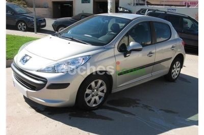 Peugeot 207 1.4i Urban 75 5 p. en Madrid