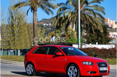 Audi A3 2.0tdi Ambiente 3 p. en Barcelona