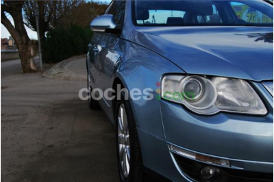 Volkswagen Passat 2.0tdi Advance 4 p. en Barcelona