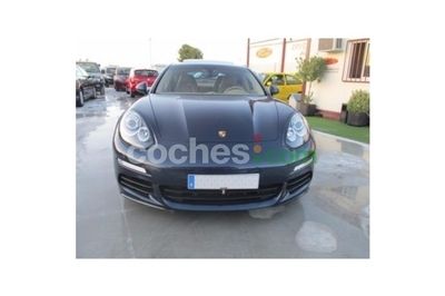Porsche Panamera Diesel Tiptronic 300 5 p. en Murcia