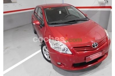 Toyota Auris 1.4d-4d Active 5 p. en Huelva