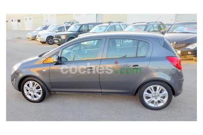 Opel Corsa 1.2 Essentia 5 p. en Cadiz