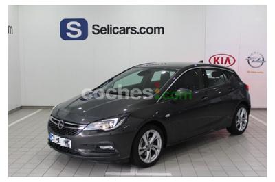 Opel Astra 1.4t S-s Dynamic 125 5 p. en Madrid