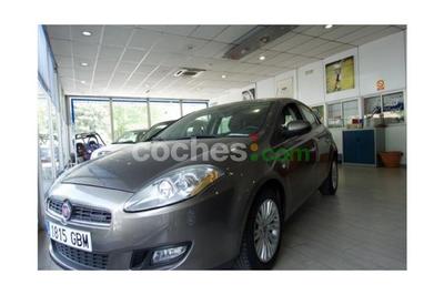 Fiat Bravo 1.9mjt Emotion 120 5 p. en Barcelona